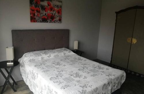 L'Agulhas Casa | 17 Lisa Street, 4 Bed - 2 Bath