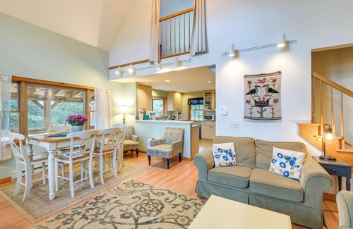Ellsworth Cabaña | 17 Mi to Acadia: Cottage Near Downtown Ellsworth!