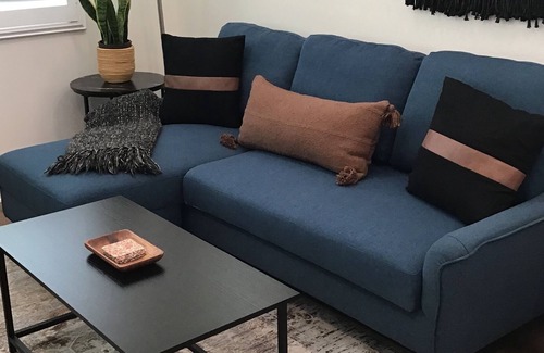 Upland Apartamento | 17 minutes from Mount Baldy. Cozy and private guesthouse fully loaded.