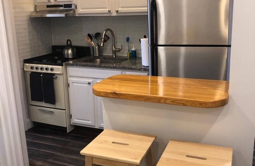 Industry Apartamento | 1703 4C · Fenomenal 1bed Apt / 20 min a NYC-Parking Avail.