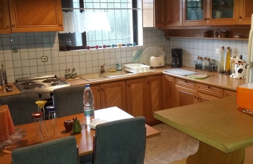 Raches Villa | * Casita 170sm * Wifi y PL y FP + 2 minutos en coche al mar *