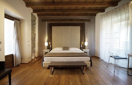 Arlate Casa | 1711 Luxury Guest House