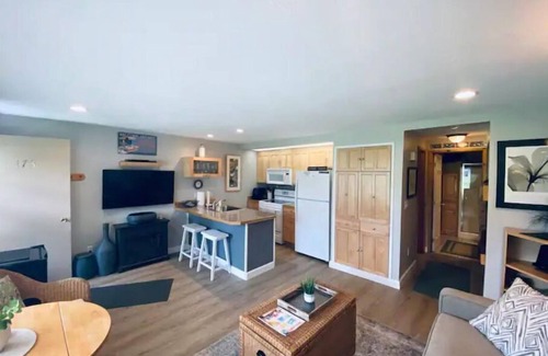 Quincy Condominio | #173 Condo near large pool & shuttle to Gorge Amp-book separately