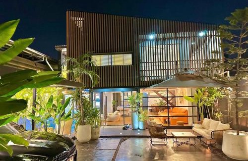 Suan Luang Villa | 174曼谷素坤逸私人泳池五卧花园别墅