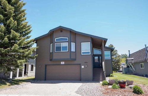 Tahoe Keys Casa | 1759 Venice Drive home