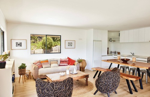 Tryphena Casa | 175° East - Tree House