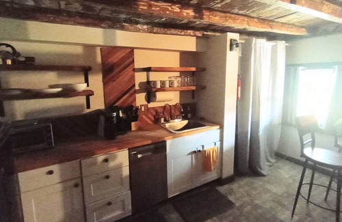 Lovettsville Cabina | 1760s Cabin