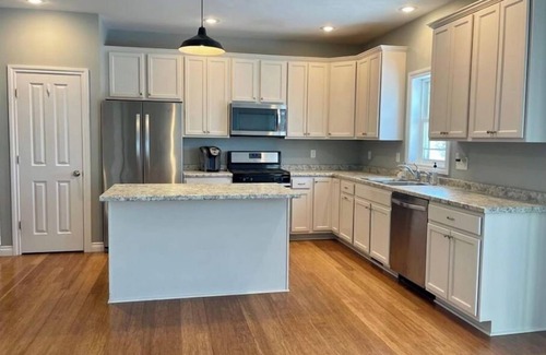 Clayville Casa | 1787 Holman City Road