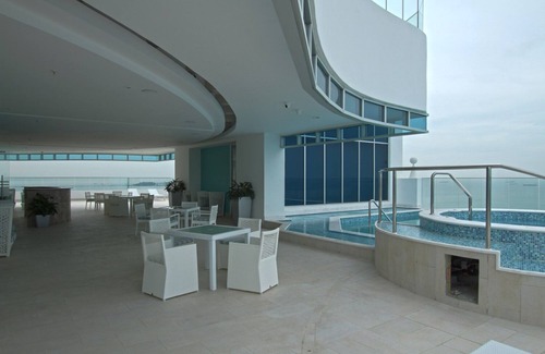 Playa Bonita Village Apartamento | 17J Encantador Apt con Vistas al Mar y a la Selva