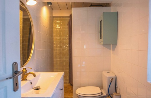 Saint-Jean-de-Valeriscle Otro | 17th century farmhouse: Authenticity, Comfort and Swimming pool.