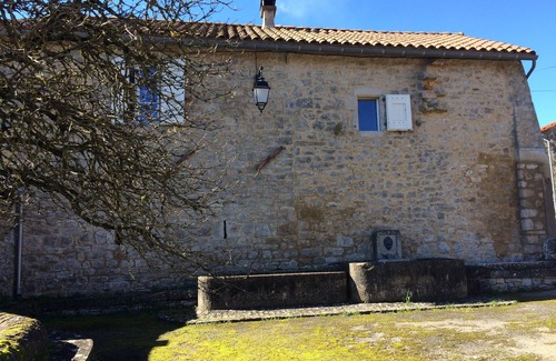 Saint-Jean-et-Saint-Paul Casa | Casa del siglo 17 en st jean d'alcas