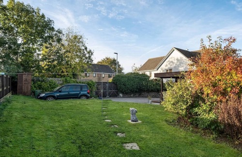 Littleham Casa | 17th Century Cottage in Bideford, Private Parking