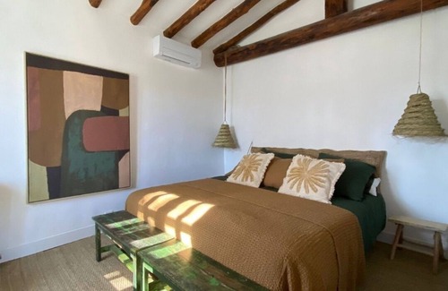 Pompignan Otro | 17th century farmhouse for rent