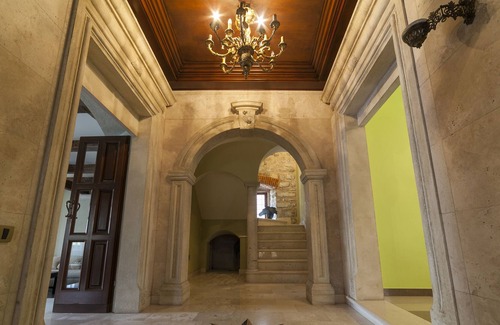Prcanj Villa | Palacio del siglo XVII en primera línea de mar con vistas a la bahía.