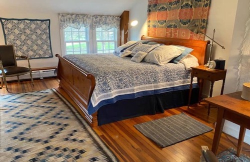 West Stockbridge Otro | 18 Century farmhouse with modern conveniences set on 47 magnificent acres