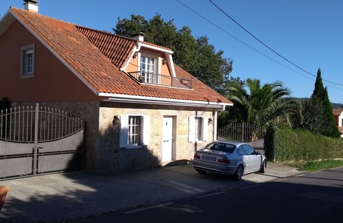Urdilde Casa | Casa Somoza A 18 Km de Santiago. Zona tranquila e ideal para familias.