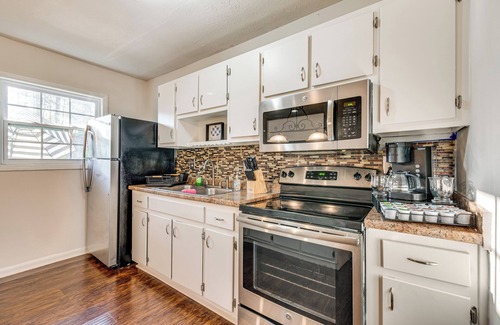 Lithia Springs Casa | 18 Mi to Downtown Atlanta: Quiet Home w/ Fire Pit