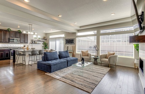 Aurora Casa | 18 Mi to Dtwn Denver: Home w/ Patio & BBQ