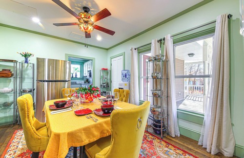 Springfield Casa | 18 Mi to Skiing: Colorful Home in Springfield!