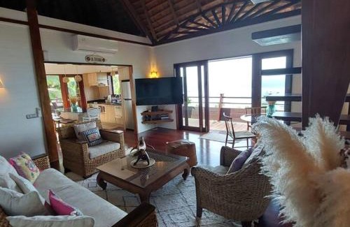 Moorea-Maiao Villa | 180 Degree Stunning Ocean Views in Entirely Equipped Villa!