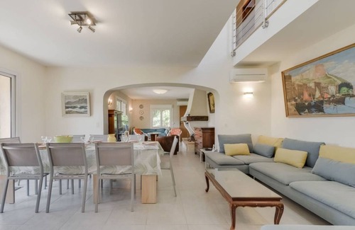 Grimaud Otro | 180 m² Alojamiento ∙ 5 habitaciones ∙ 10 huéspedes