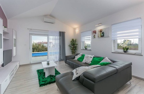 Brtonigla Villa | 180 m² Villa ∙ 3 habitaciones ∙ 8 personas