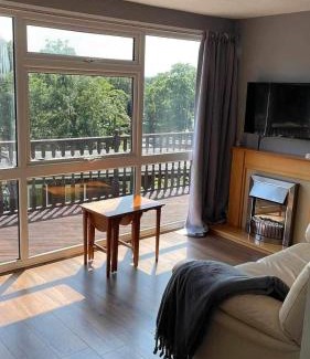 Bont Newydd Otro | 180 River View Cabin