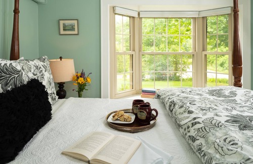 Kennebunkport Cama Y Desayuno | 1802 House Bed and Breakfast