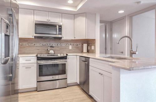 South Beach Villa | 1803 Bluff Villas
