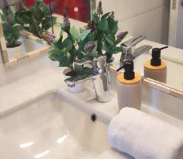 Placeres Apartamento | 1809, Amplio departamento para 2