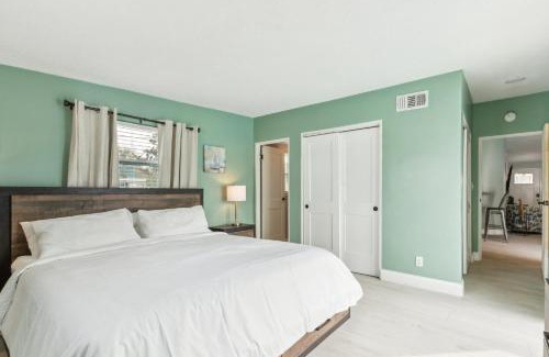 Anona Casa | 1818 Indian Rocks Road