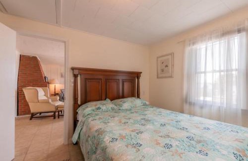 East Sandwich Casa | 183 #2 North Shore Boulevard Cape Cod - 50 Steps