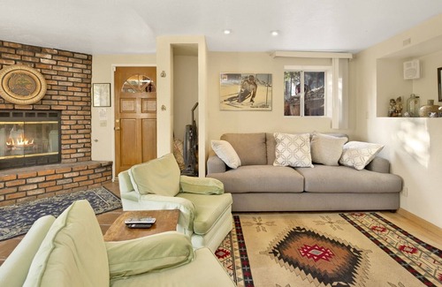 Whispering Forest Cabina | 1850-haven Hideaway 3 Bedroom Home by Redawning