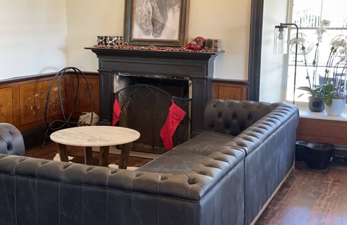 Buellton Otro | 1853 Adobe - step back in time overlooking a working world class vineyard