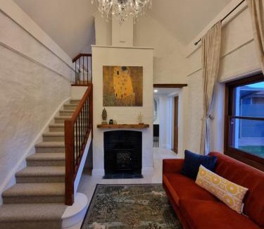 North Brighton Casa | 1860 Heritage Beachside Studio