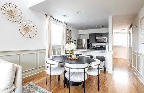 Downtown Charleston Apartamento | 1874 Suite at 360 King