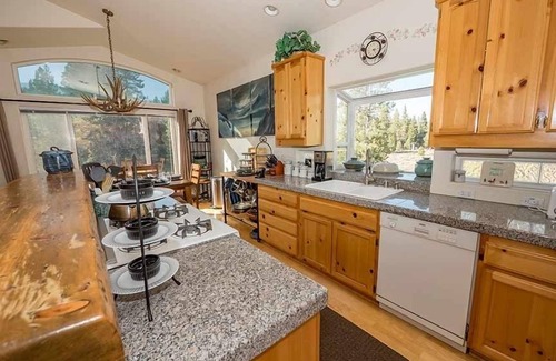 Tahoe Paradise Cabaña | 1884 Bakersfield 5 Bedroom Home by RedAwning