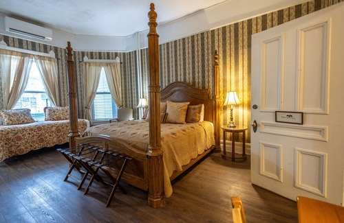 Hendersonville Cama Y Desayuno | 1898 Waverly Inn