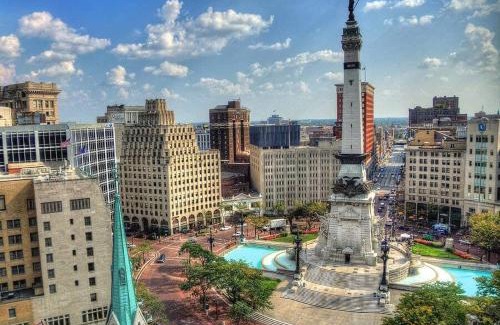 Chatham-Arch Apartamento | 18BR 17BA Combined Apartments close to Lucas Oil Stadiom