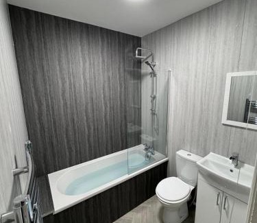 Billingham Apartamento | 18F Station Flat -2 Bedroom Workstays UK