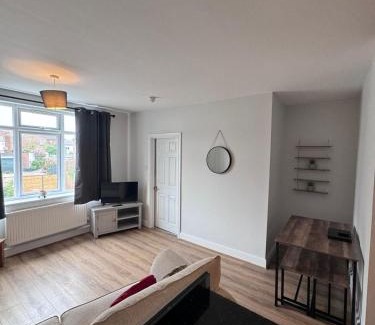 Billingham Apartamento | 18F Station Flat -2 Bedroom Workstays UK