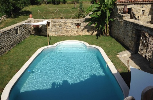 Varen Casa | GRAN PROPIEDAD DEL XVIII CON DOS CASAS PARA 15 PERSONAS