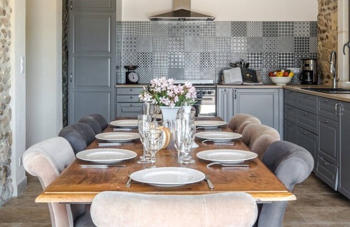 Arles Otro | 18th CENTURY MAS WITH SWIMMING POOL, POOL HOUSE, CLOSE TO ARLES