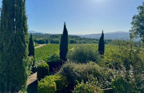 Goult Casa | 18th-century sheepfold surrounded by vineyards