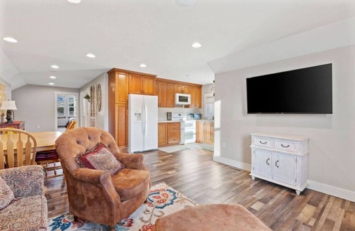 Morgan County Casa | 19 Miles to Snow Basin! Mountain Views! Bunk Beds!