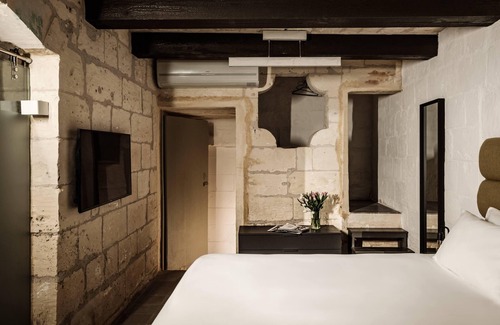 Valletta Hotel | 19 Rooms