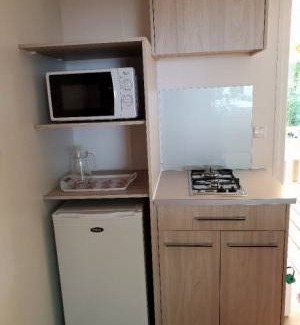 Sainte-Nathalene Alquiler De RV | 190 ft² Mobile home