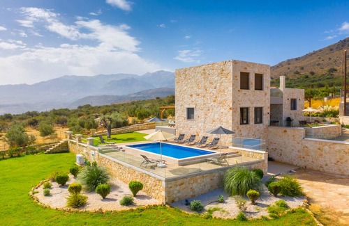 Megala Chorafia Villa | 190 m² Villa ∙ 4 habitaciones ∙ 8 personas