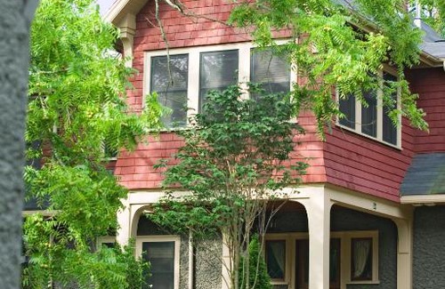 Historic Montford Cama Y Desayuno | 1900 Inn on Montford