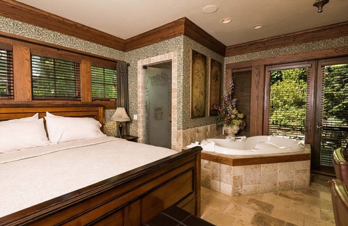 Historic Montford Cama Y Desayuno | 1900 Inn on Montford